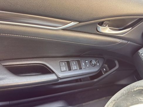 Used 2020 Honda Civic EX-L image 21