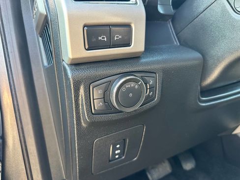 Used 2016 Ford F150 Lariat w/ Equipment Group 502A Luxury image 28