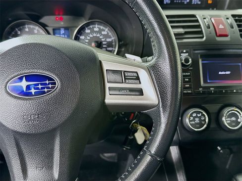 Used 2014 Subaru Crosstrek 2.0i Limited w/ Popular Package #2 image 8