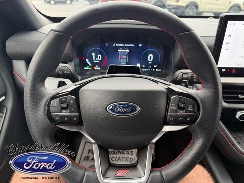 Used 2025 Ford Explorer ST w/ Sun And Sound Package AWD/4WD image 21
