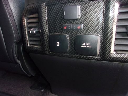 Used 2018 Ford F150 Lariat w/ Equipment Group 502A Luxury AWD/4WD image 22