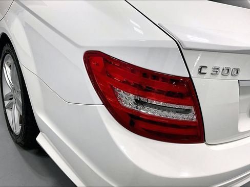 Used 2013 Mercedes-Benz C 300 4MATIC Sedan image 28