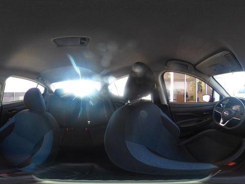 Used 2025 Nissan Versa SV FWD image 42