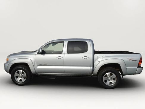 Used 2008 Toyota Tacoma PreRunner image 3
