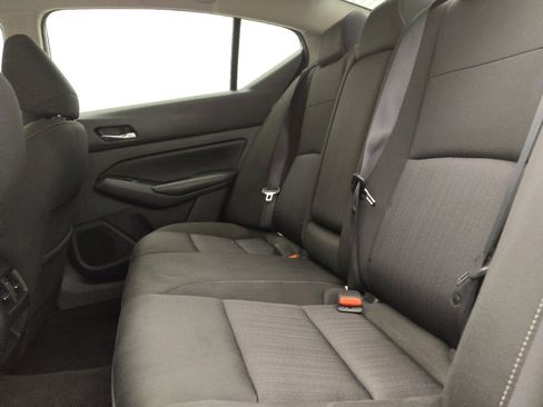 Used 2019 Nissan Altima 2.5 SV image 18