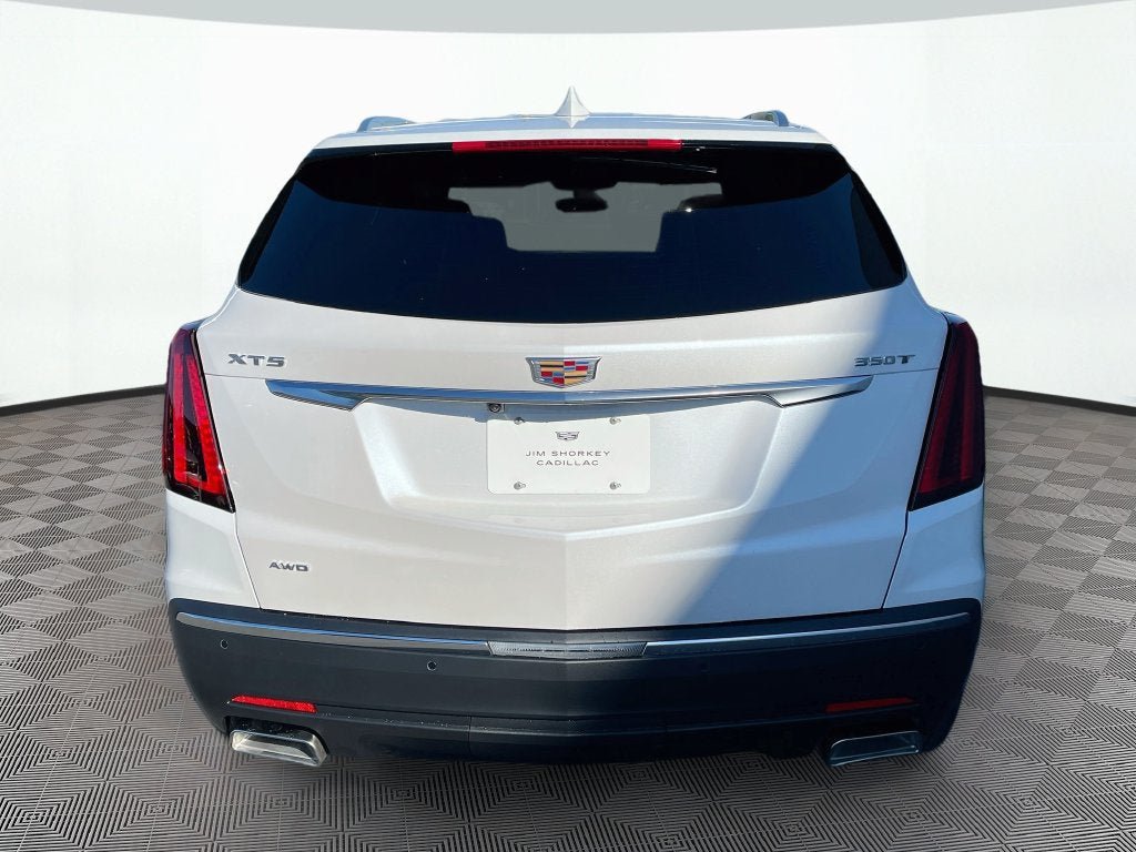 New 2026 Cadillac XT5 Luxury w/ LPO, Floor Liner Package AWD/4WD image 6