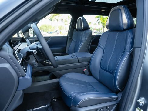 Certified 2026 INFINITI QX80 4WD w/ Sport Exterior Package image 8