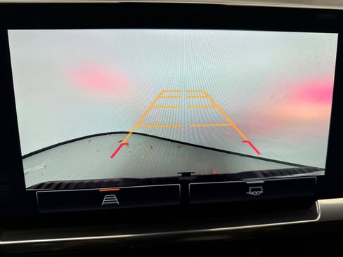 Used 2022 GMC Sierra 1500 Elevation w/ X31 Off-Road Package image 15