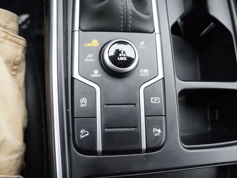 Certified 2023 Kia Sorento S AWD/4WD image 30