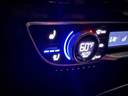 Used 2017 Audi Q7 3.0T Premium Plus image 25