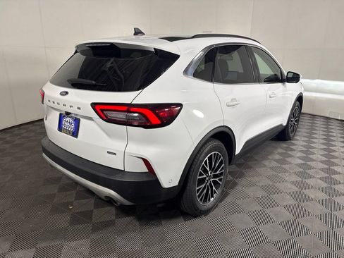 Used 2023 Ford Escape SE w/ PHEV Premium Package FWD image 10