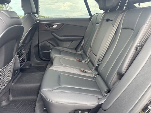 Used 2019 Audi Q8 Premium Plus AWD/4WD image 13