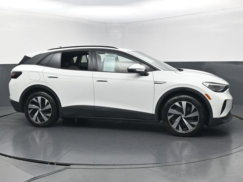 Used 2023 Volkswagen ID.4 Pro RWD image 6