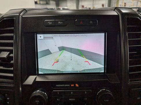 Used 2019 Ford F150 XLT w/ Equipment Group 302A Luxury AWD/4WD image 28