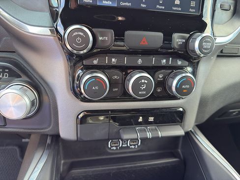 Used 2024 RAM 1500 Laramie image 17