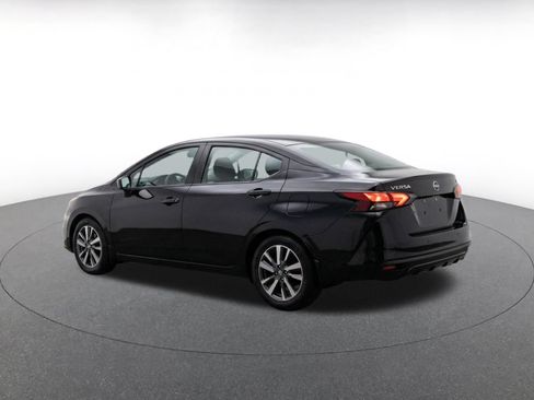 Used 2025 Nissan Versa SV FWD image 7