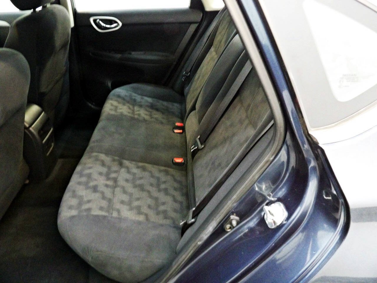 Used 2013 Nissan Sentra SV FWD image 10