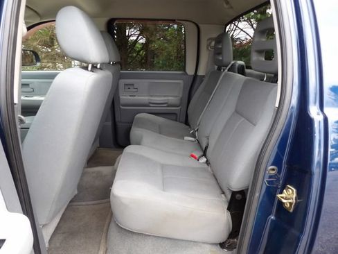 Used 2005 Dodge Dakota SLT w/ Trailer Tow Group AWD/4WD image 9