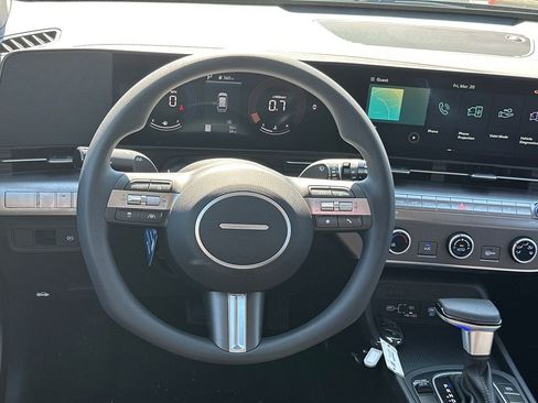 New 2026 Hyundai Kona SE image 23