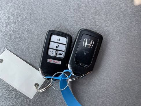 Used 2017 Honda CR-V EX-L image 9