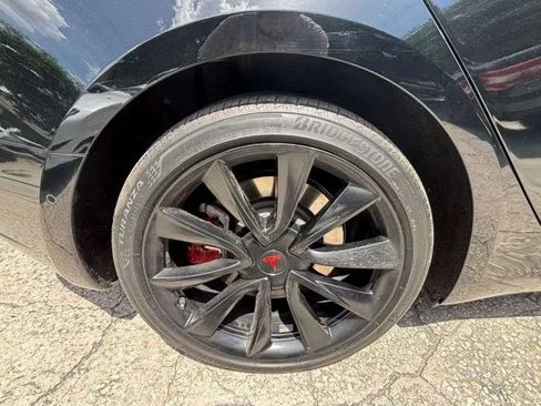 Used 2018 Tesla Model 3 Long Range RWD image 22