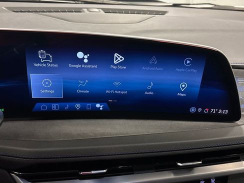 Used 2024 Cadillac XT4 Sport w/ Cold Weather Package FWD image 36