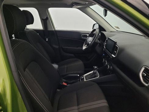Used 2024 Hyundai Venue SEL FWD image 21