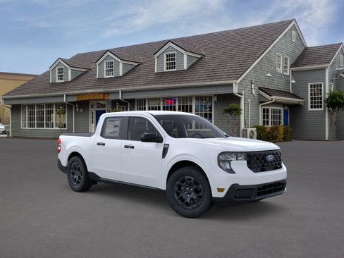 New 2025 Ford Maverick XLT w/ XLT Luxury Package FWD image 7