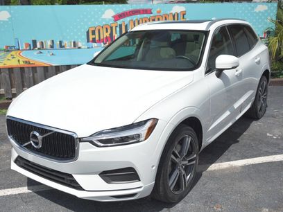 Used 2019 Volvo XC60 T6 Momentum w/ Multimedia Package