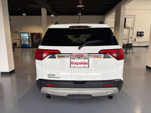 Used 2017 GMC Acadia SLT FWD image 14