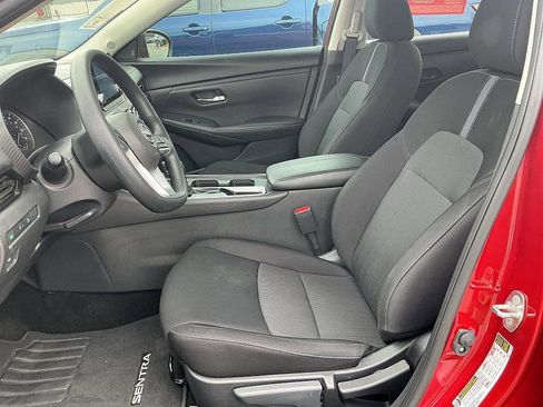 Used 2024 Nissan Sentra SV image 12