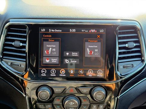 Used 2019 Jeep Grand Cherokee Limited AWD/4WD image 69