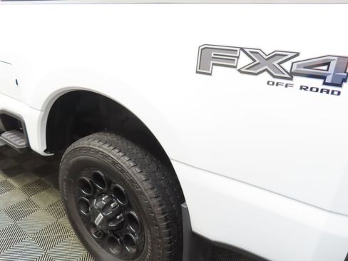 Used 2023 Ford F250 XLT w/ Black Appearance Package AWD/4WD image 41