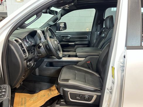 Used 2023 RAM 1500 Laramie AWD/4WD image 14