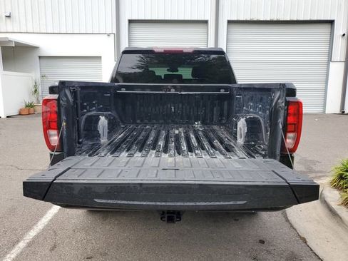 Used 2023 GMC Sierra 1500 Elevation AWD/4WD image 10