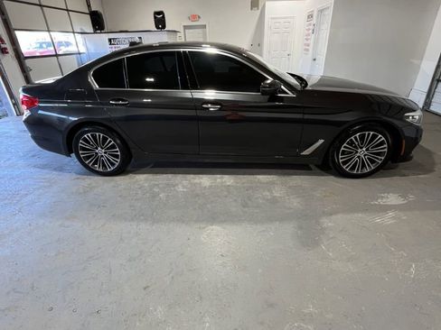 Used 2018 BMW 530i image 2