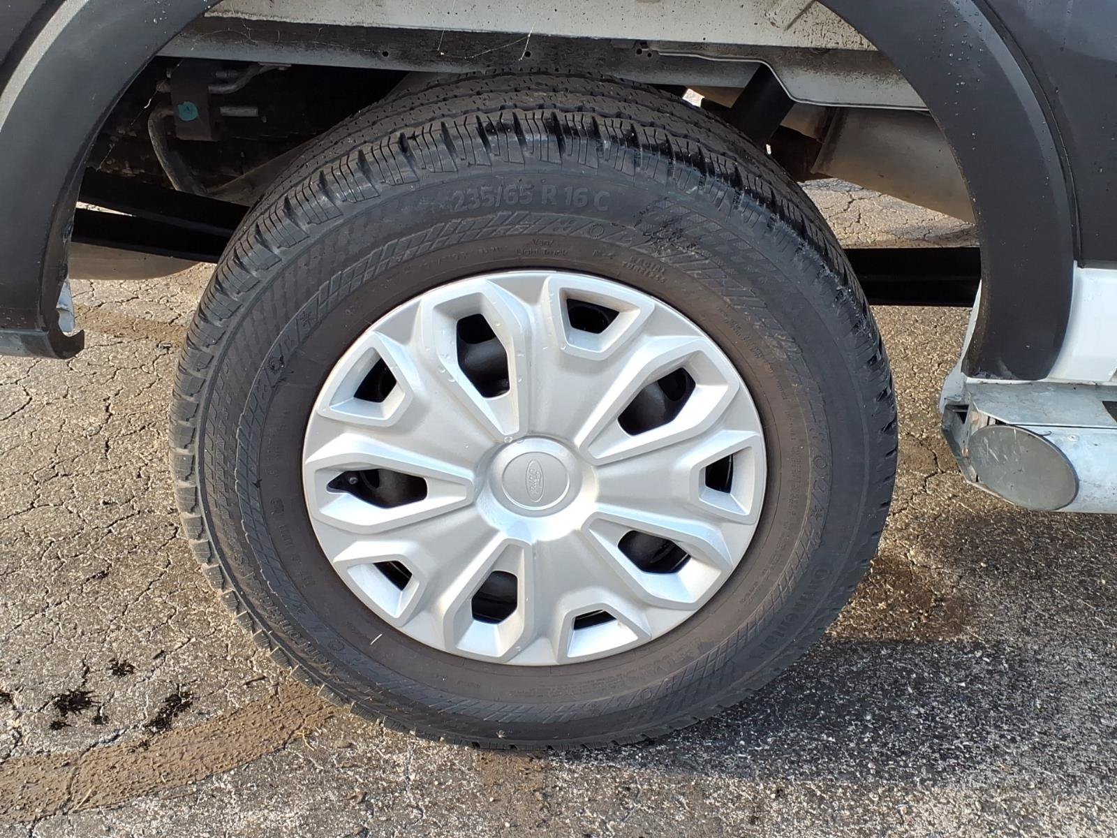Used 2025 Ford Transit 250 Low Roof w/ Exterior Upgrade Package RWD image 8