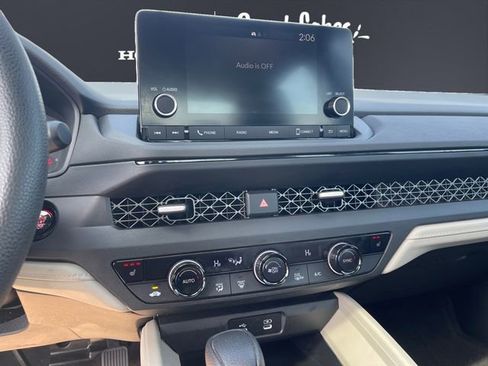 Used 2023 Honda Accord EX image 11