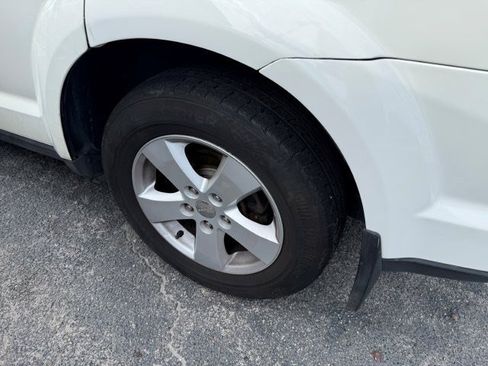 Used 2012 Dodge Journey SXT w/ Popular Equipment Group image 5