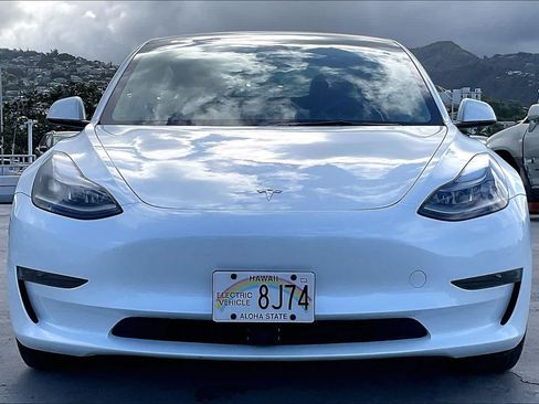 Used 2023 Tesla Model 3 Standard Range RWD image 6