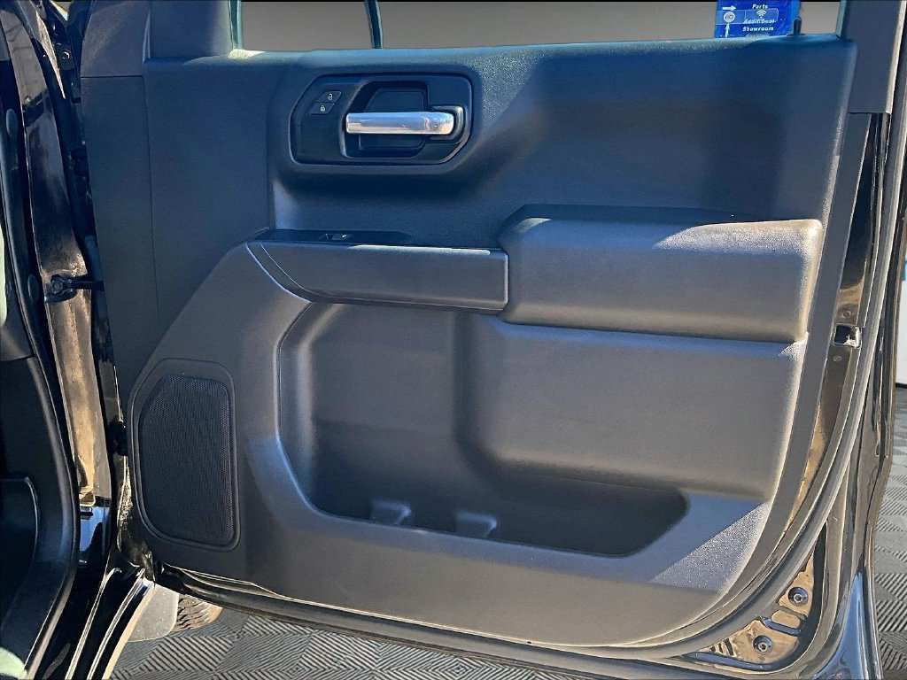 Used 2022 Chevrolet Silverado 1500 Custom AWD/4WD image 12