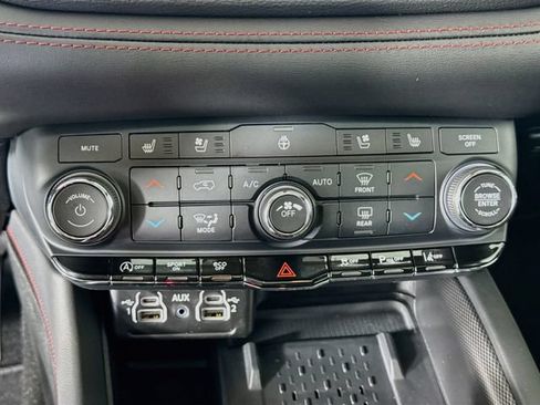 Used 2026 Dodge Durango GT AWD/4WD image 15