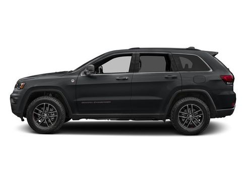 Used 2017 Jeep Grand Cherokee Trailhawk AWD/4WD image 3