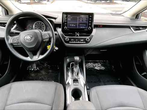 Used 2021 Toyota Corolla LE image 15