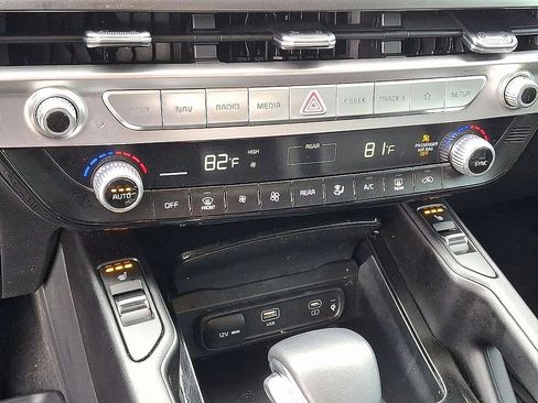Used 2024 Kia Telluride S FWD image 13