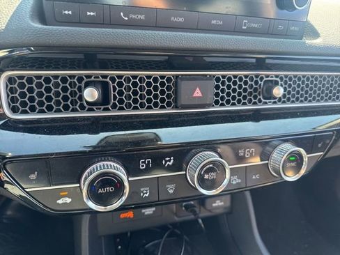 Used 2022 Honda Civic EX image 25