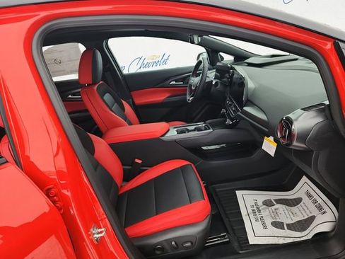 New 2026 Chevrolet Equinox EV RS image 13