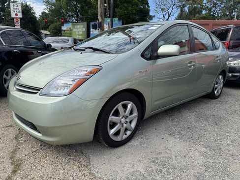 Used 2007 Toyota Prius Touring FWD image 2