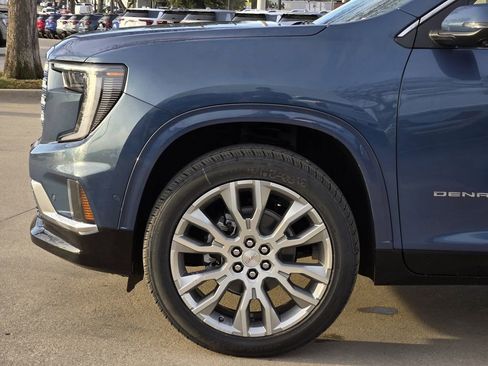 New 2026 GMC Acadia Denali w/ Super Cruise Package image 7