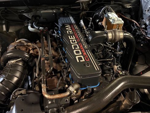 Used 1993 Dodge D/W Truck 350 image 12